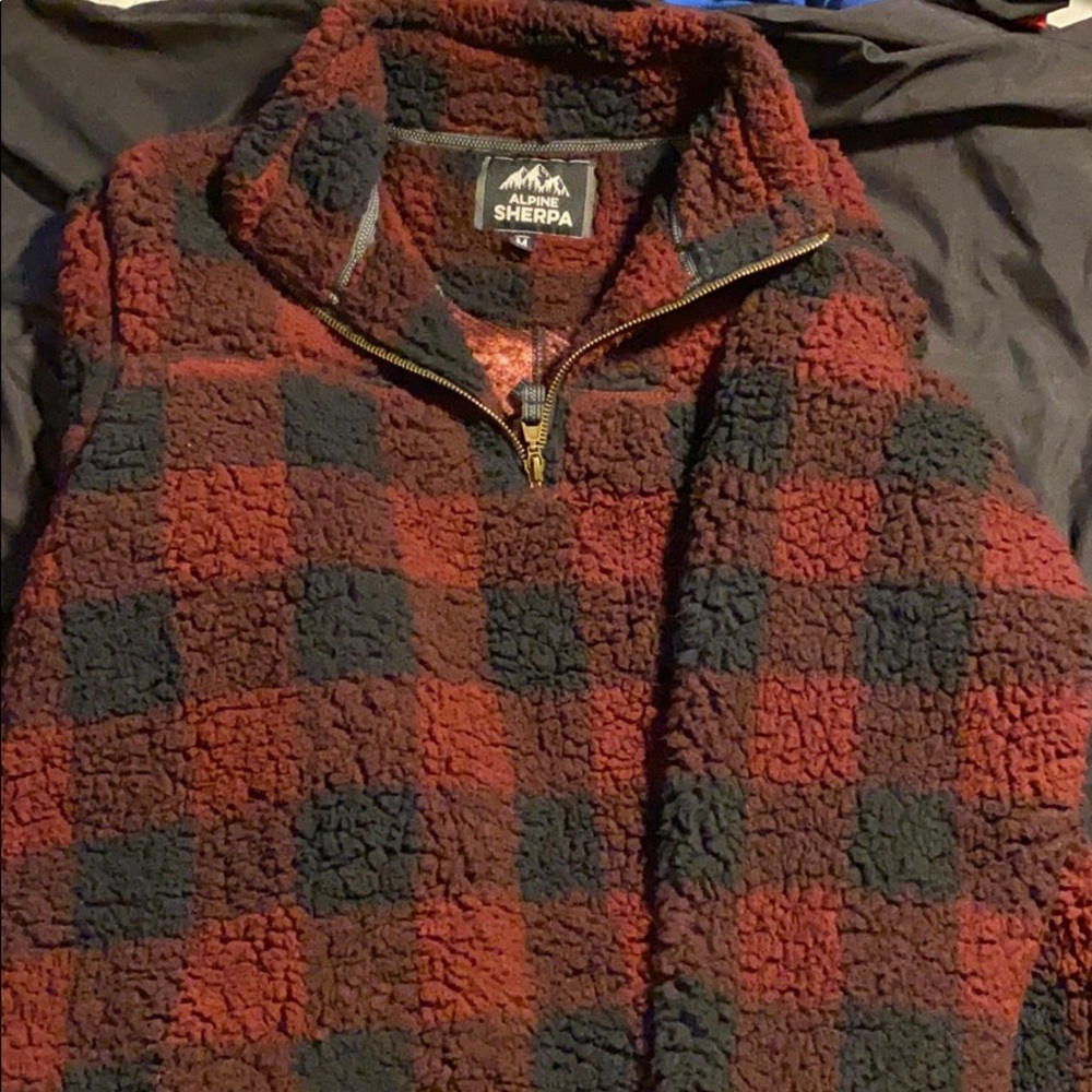 Buffalo print fuzzy pullover